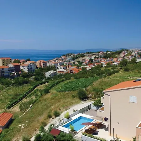 In With Private Swimming Pool, Be Inside Or Outside Ferienhaus Podstrana