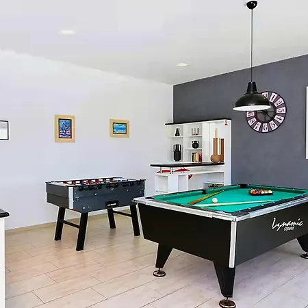 In With Private Swimming Pool, Be Inside Or Outside Podstrana