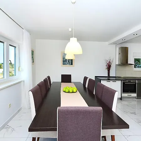 In With Private Swimming Pool, Be Inside Or Outside * Podstrana